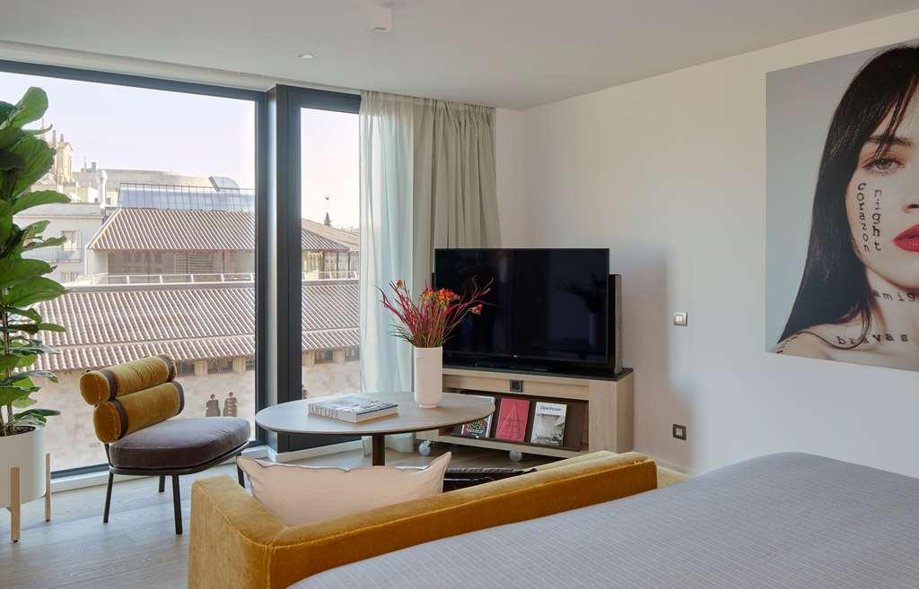 Me Hotel 5*